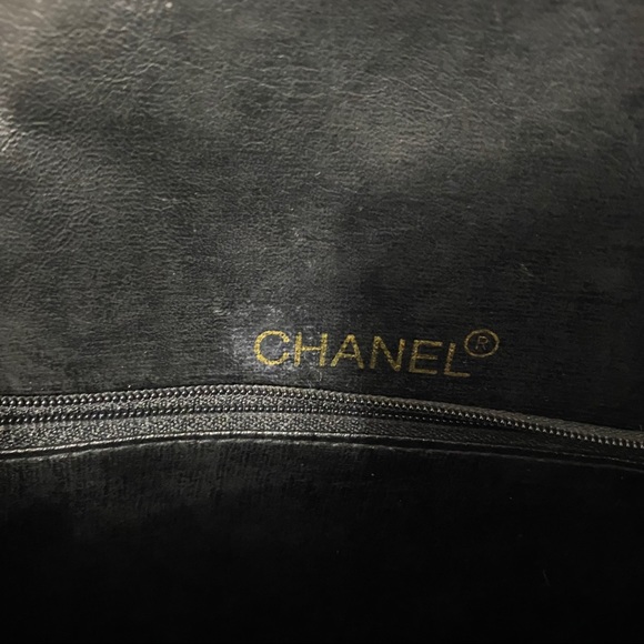 Vintage Chanel Egg Shaped bag - Picture 10 of 12